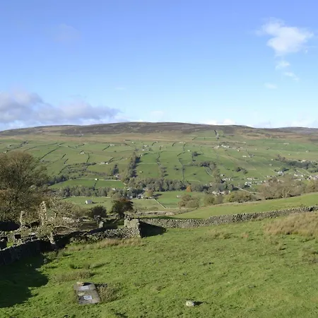 Birkend Farmhouse Holiday home *